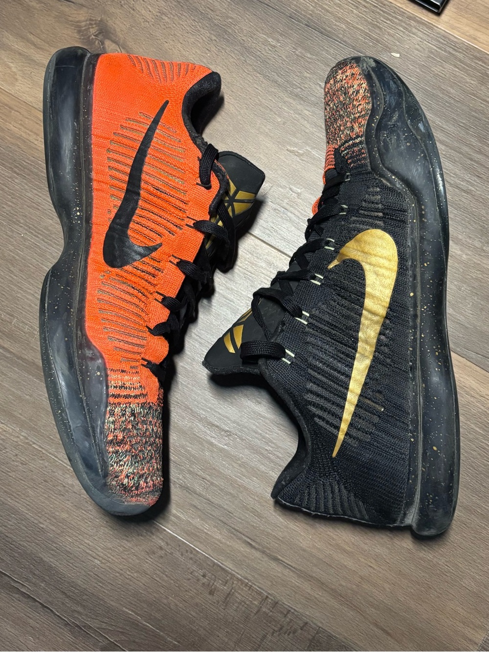 Kobe 10 Elite Christmas Orange/Black – Heavily Worn – Men’s Size 14
